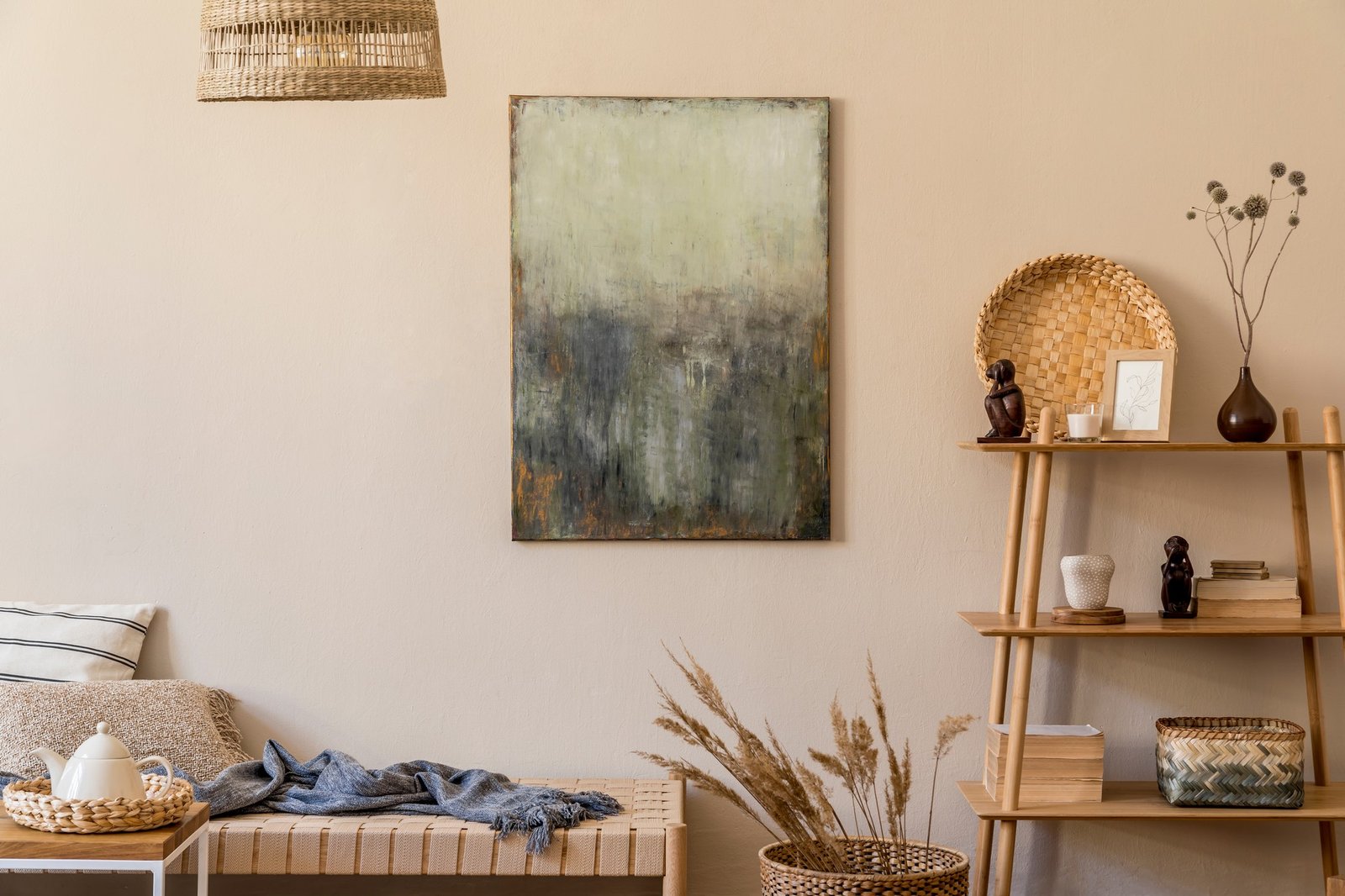 Dekorative Bilder an der Wohnzimmerwand