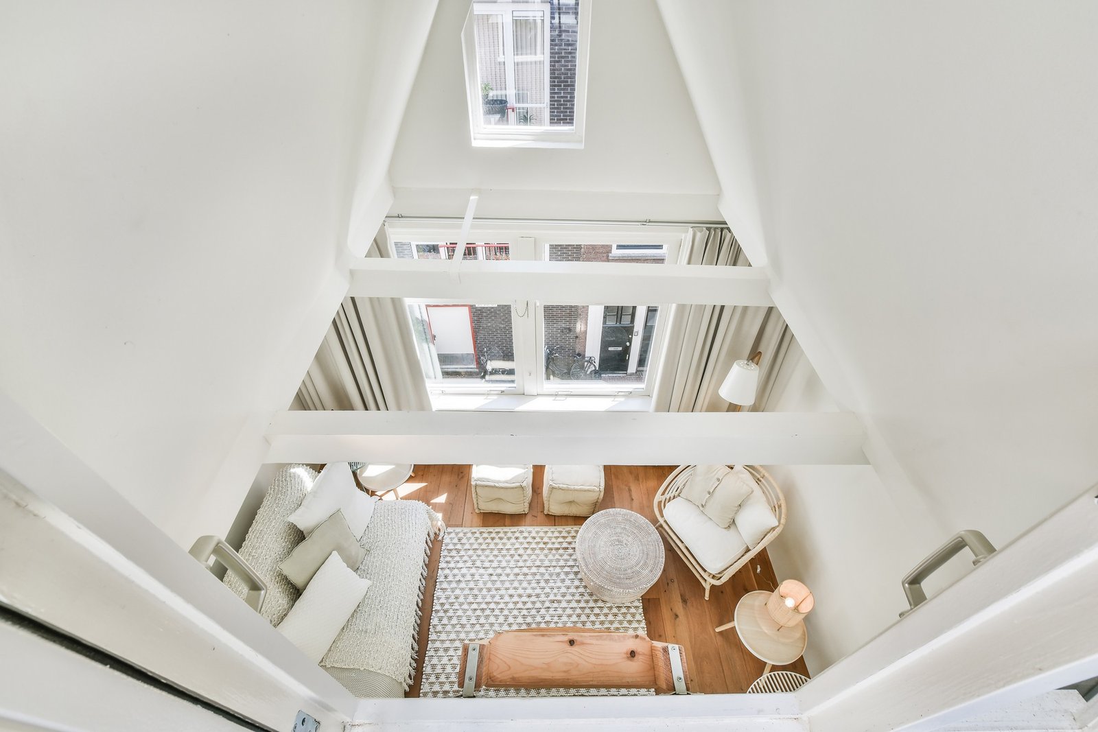 Loft-Wohnung mit hoher Decke